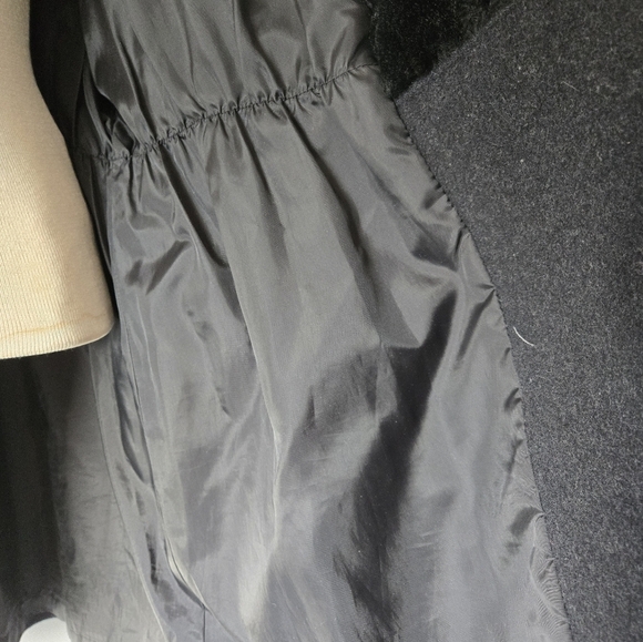 VINTAGE XCEPTION virgin wool Black Double-Breasted Coat with faux fur collar. 14 - Picture 10 of 14